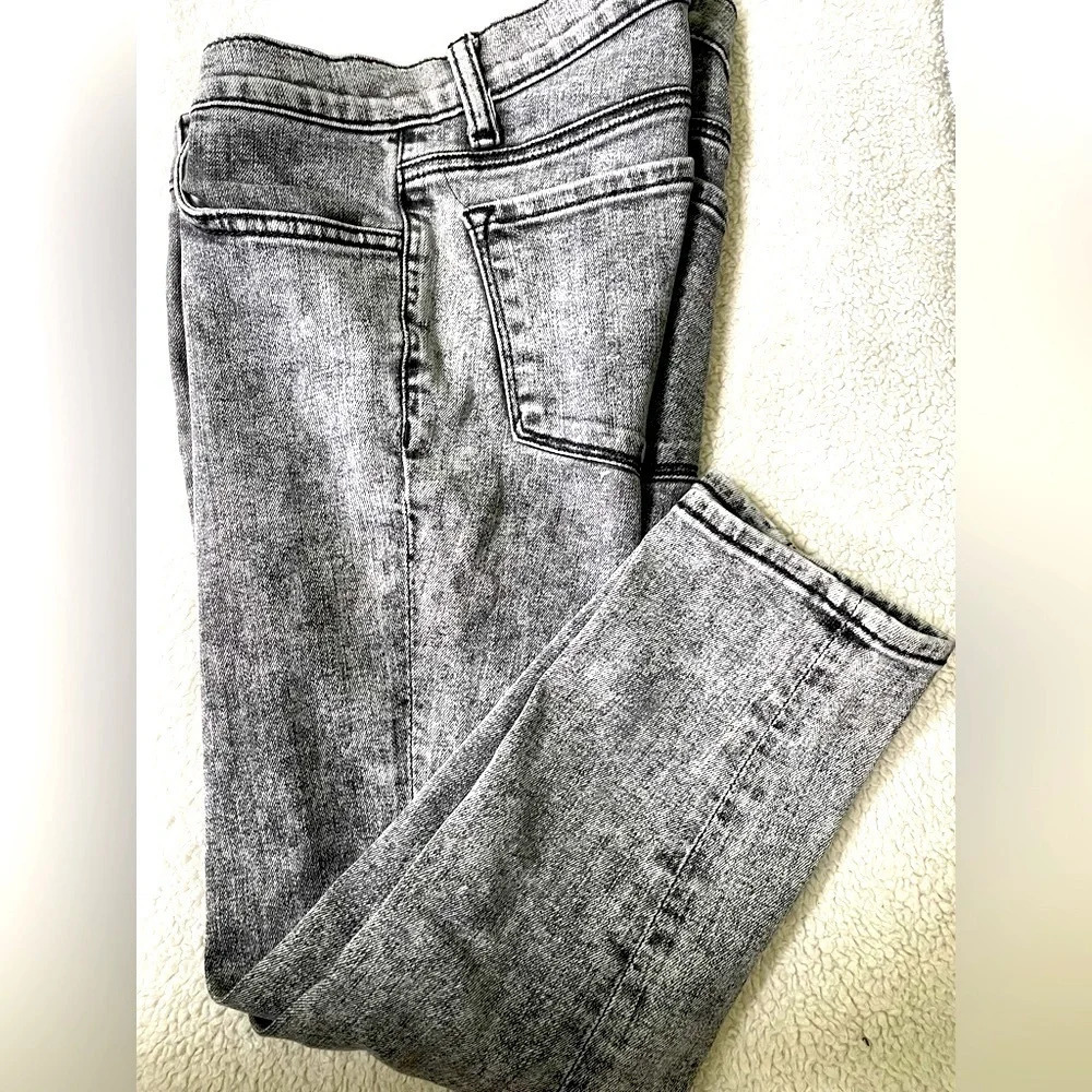 J Brand 25 black acid wash skinny jeans. “punk style” VGC five pockets.